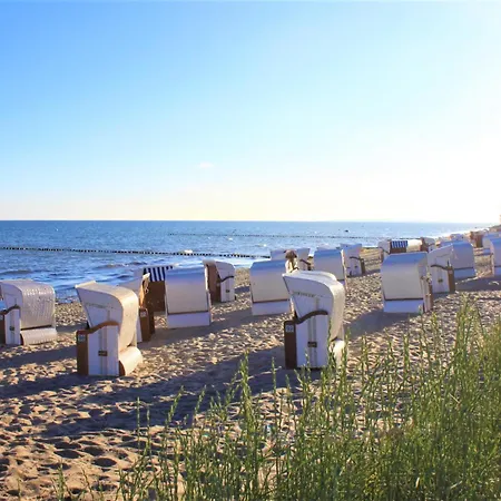 Am Meeresstrand *